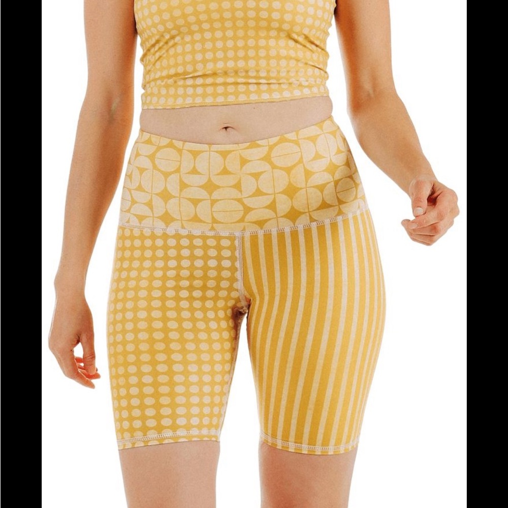 NWT YOGA DEMOCRACY Biker Shorts in Golden Girl
